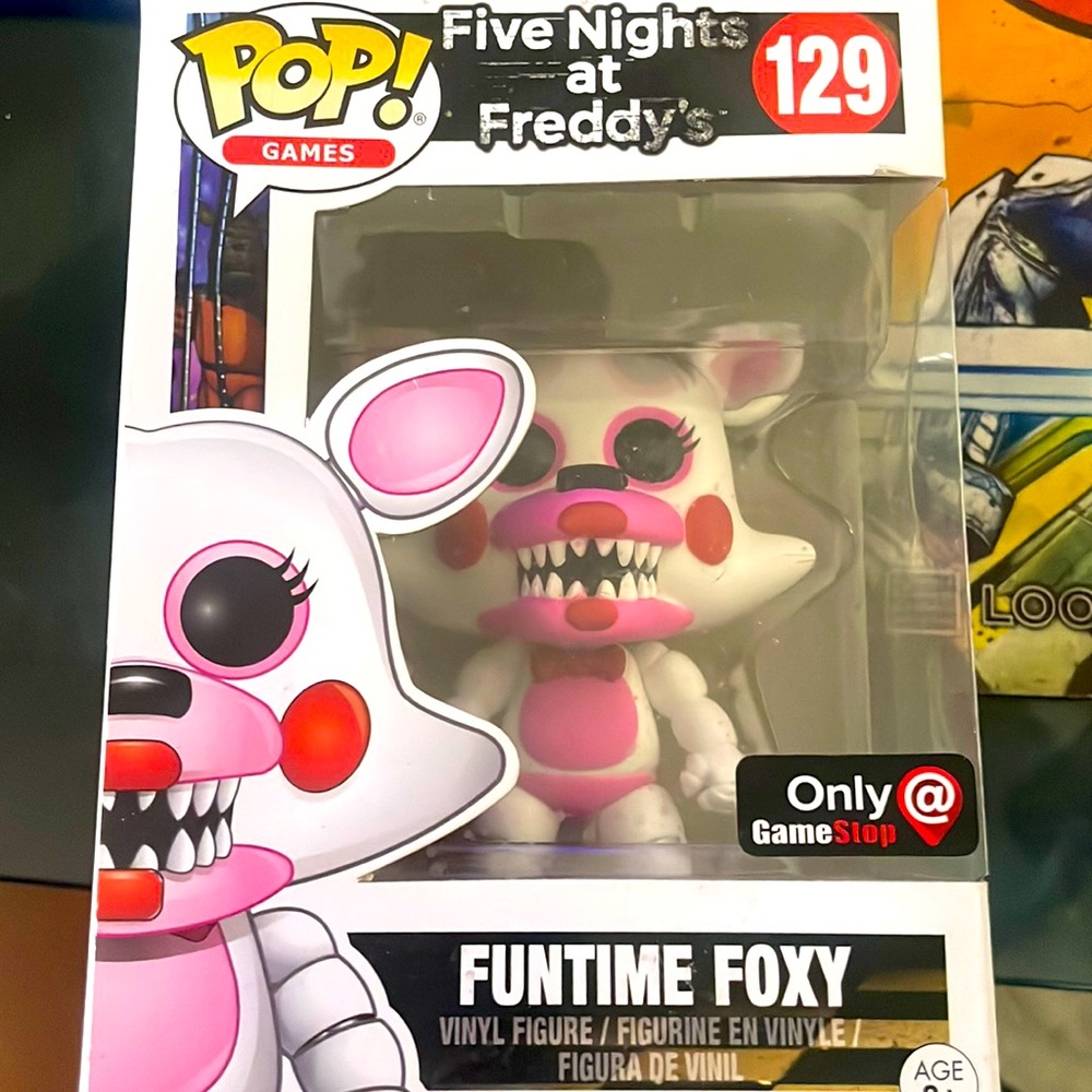 Funtime foxy vinyl figure